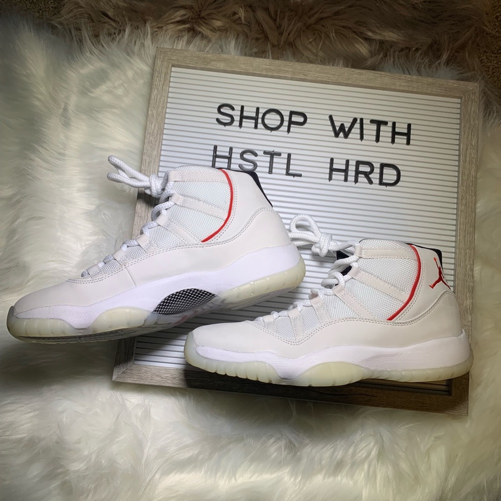 Jordan 11 Retro 'Platinum Tint’ Sneakers - Picture 3 of 7